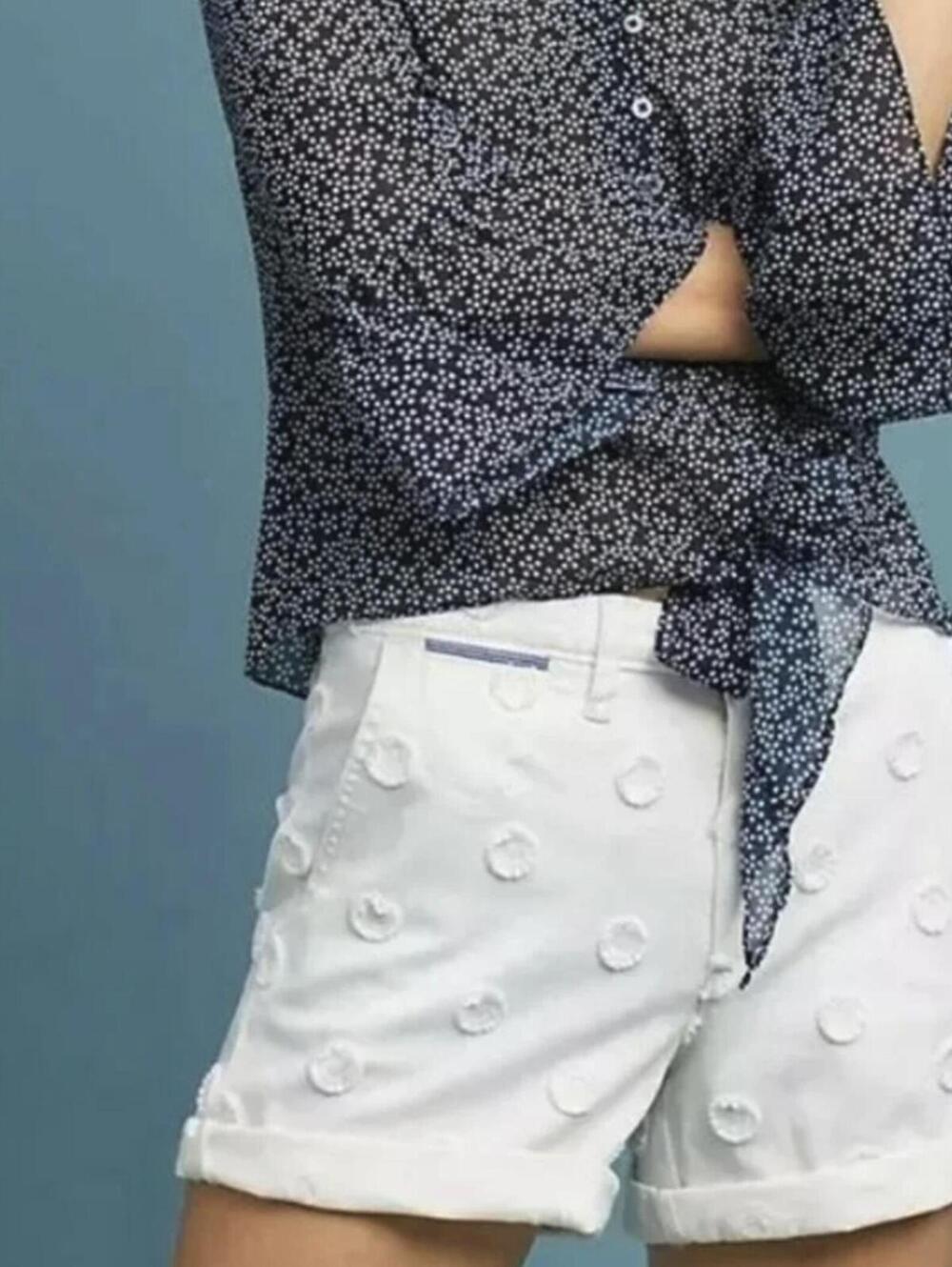 Anthropologie White Textured Dot Relaxed Fit 6" Chino Shorts - Size - 31